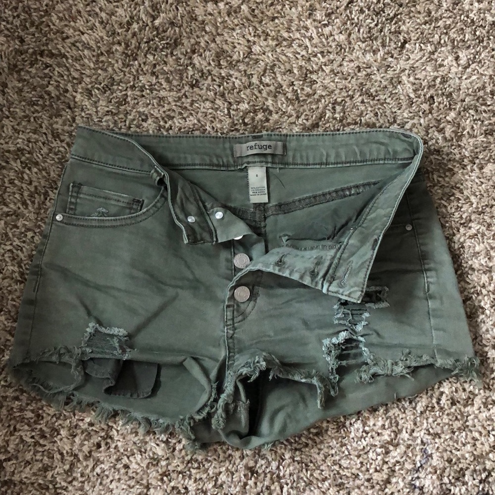 CHARLOTTE RUSSE HIGH WAISTED DENIM SHORTS!